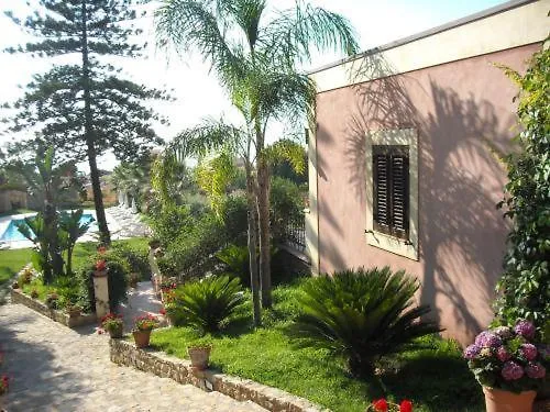 בית חווה SantʼAgata di Militello Agriturismo Villa Luca