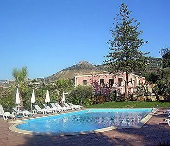 SantʼAgata di Militello Agriturismo Villa Luca איטליה