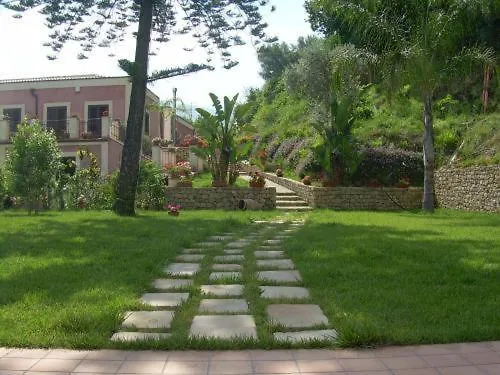 SantʼAgata di Militello Agriturismo Villa Luca איטליה